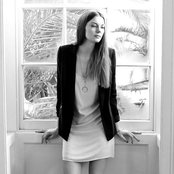 Rosie Lowe - List pictures