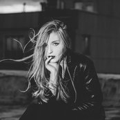 Vérité - List pictures