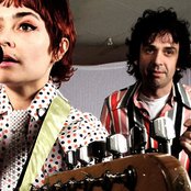 Dressy Bessy - List pictures