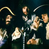 E.l.o. - List pictures