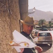 Andrew Liles - List pictures