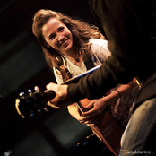 Tiê - List pictures