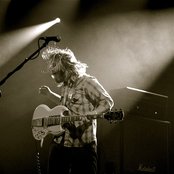 Dan Auerbach - List pictures