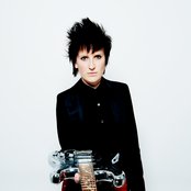 Mia Dyson - List pictures