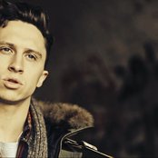 Joel Baker - List pictures