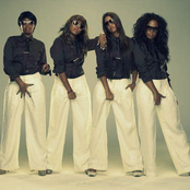 Eletrick Red - List pictures