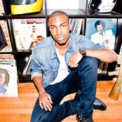 Jarell Perry - List pictures