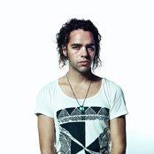 Madam Adam - List pictures