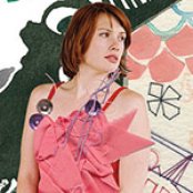 Clare Bowditch - List pictures