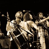 Elvis Perkins In Dearland - List pictures