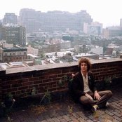 Albert Hammond, Jr. - List pictures