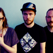 Chvrches - List pictures