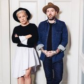 You+me - List pictures