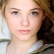 Stefanie Scott - List pictures