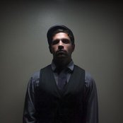 Mr J. Medeiros - List pictures