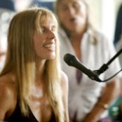 Deva Premal - List pictures