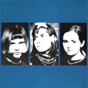 Golden - List pictures