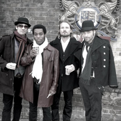 Vintage Trouble - List pictures