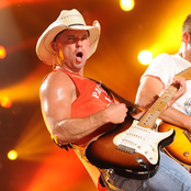 Kenny Chesney - List pictures