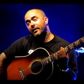Aaron Lewis - List pictures