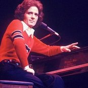 Gilbert Osullivan - List pictures