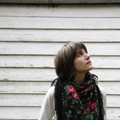 Laura Jean - List pictures