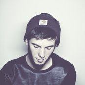 Fakear - List pictures