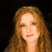 Sarah Kelly - List pictures