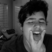 Leandro Buenno - List pictures