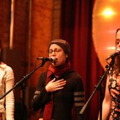 The Haden Triplets - List pictures