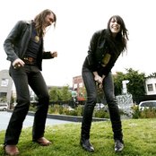 Dirty Ghosts - List pictures