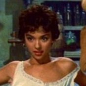 Rita Moreno - List pictures