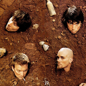 Queens Of The Stone Age - List pictures