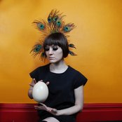 Cate Le Bon - List pictures