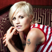 Dolores O'riordan - List pictures
