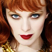 Karen Elson - List pictures