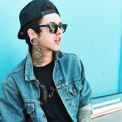 T. Mills - List pictures