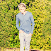 Niall Horan - List pictures