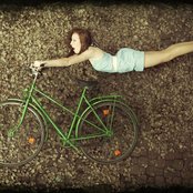 Bec Laughton - List pictures