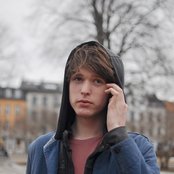 James Blake - List pictures