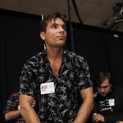 Torn Hawk - List pictures