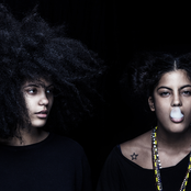 Ibeyi - List pictures