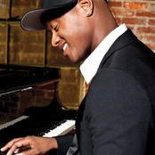 Javier Colon - List pictures