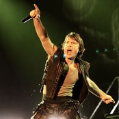 Bruce Dickinson - List pictures