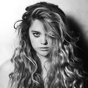 Sky Ferreira - List pictures