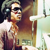Stevie Wonder - List pictures