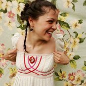 Natalia Lafourcade - List pictures