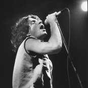 Young Gods - List pictures