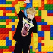 Amber - List pictures