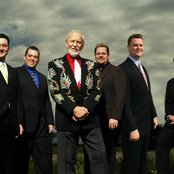 Doyle Lawson And Quicksilver - List pictures